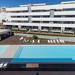Casaluxo New 2Br Pool View