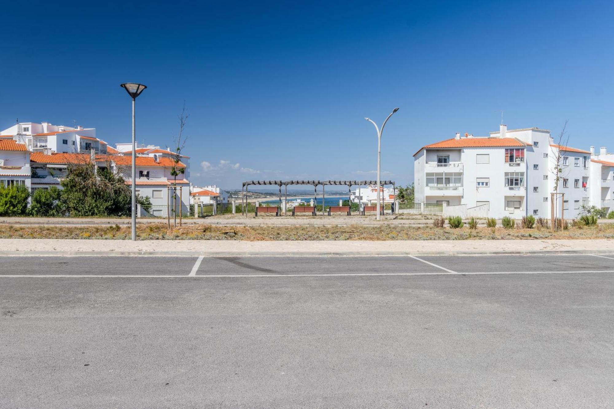 Casaluxo New 2br Pool View * Lagos