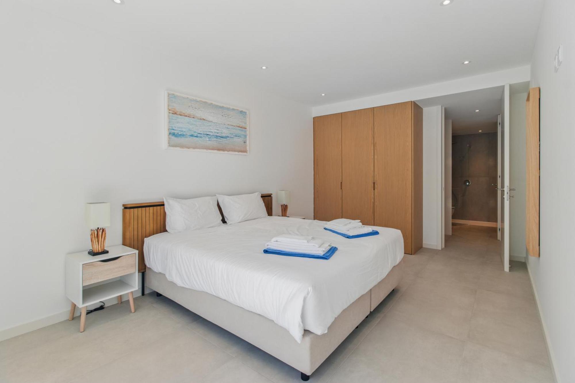 Casaluxo New 2br Pool View *
